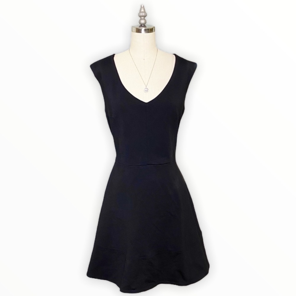 Cynthia Rowley Black V-Neck Fit & Flare Dress Size Large - Picture 10 of 10